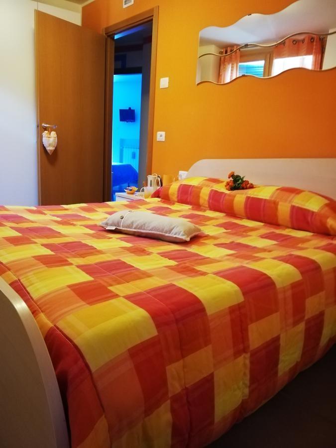 B&B Notte E Di Monasterolo del Castello Dış mekan fotoğraf